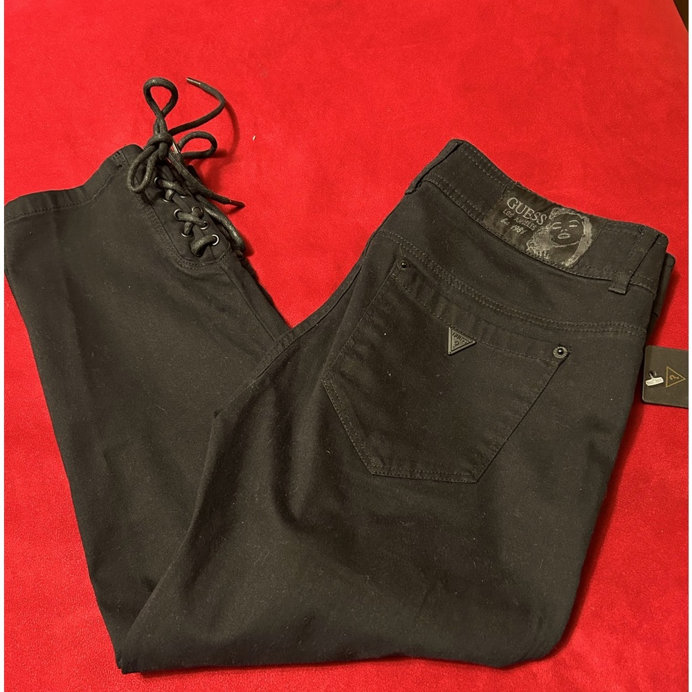 NWT Guess Cropped Jeans